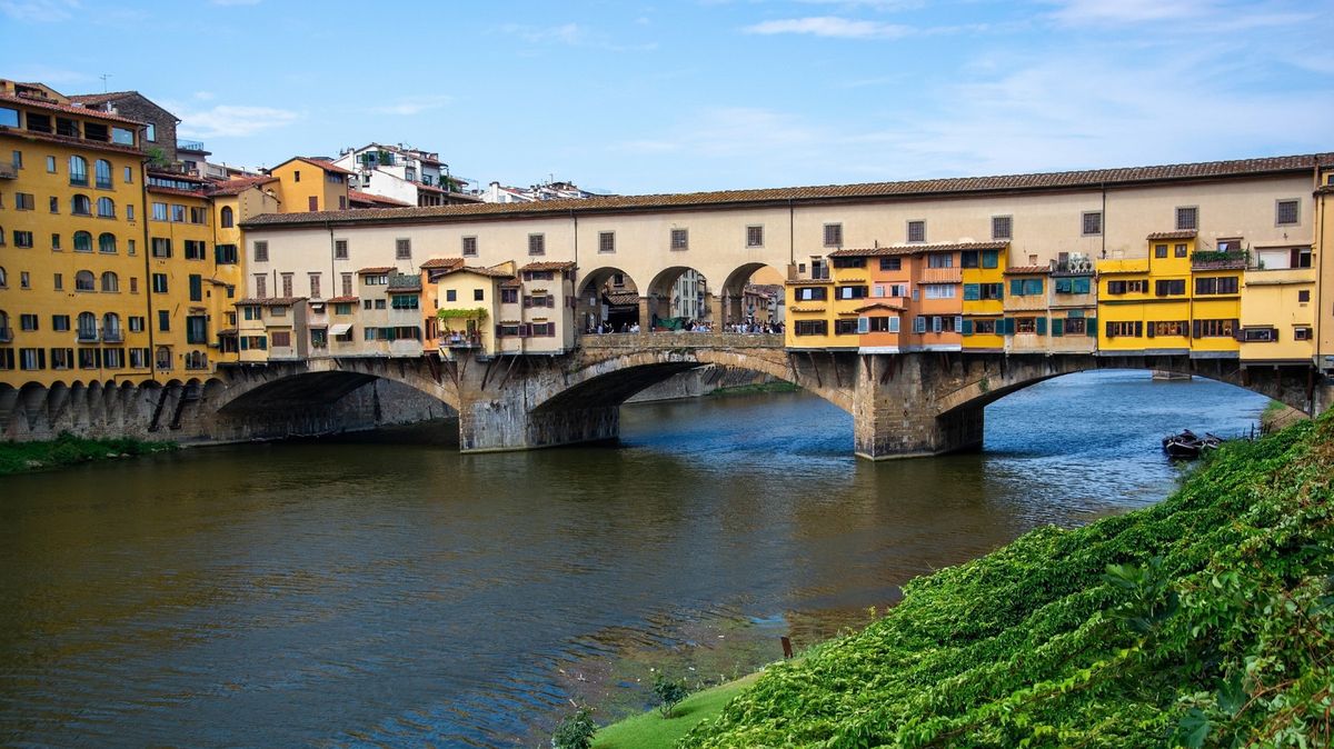 Nejslavnější florentský most čeká rozsáhlá rekonstrukce. Obnoví ho do původní krásy
